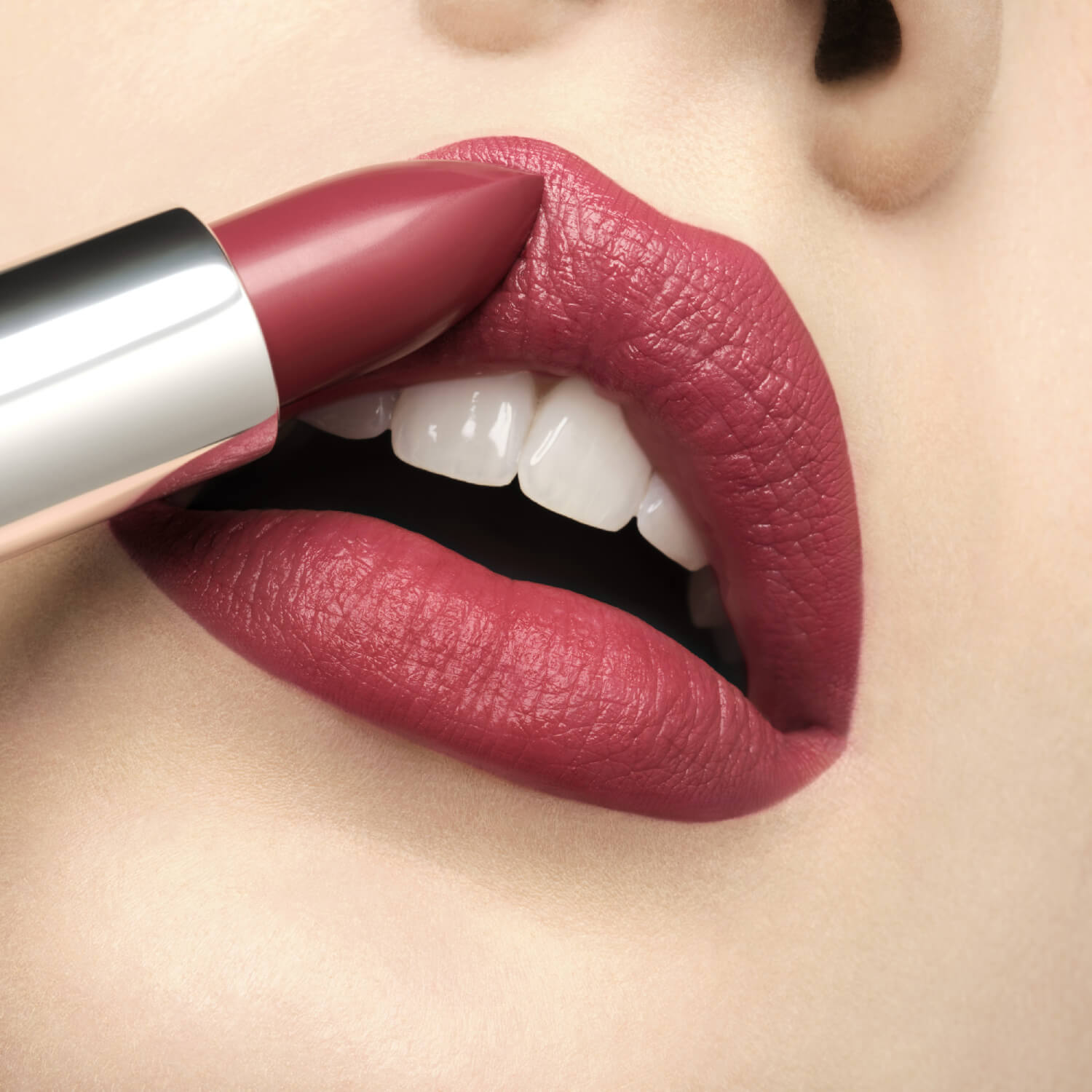 LE ROUGE INTERDIT INTENSE SILK REFIL (RECARGA DE LABIAL SEMI-MATE)